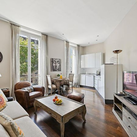 Champs-Elysees & Arc De Triomphe - Cityapartmentstay Paris Bagian luar foto